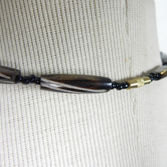 Vintage | Carved Necklace Brown Natural Look - Picture 5 of 7
